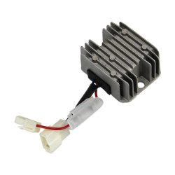 REGULADOR VOLTAJE MOTORIZACION DIESEL KM178F 186F TAKUMA