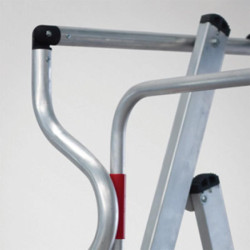 ESCALERA ALUMINIO PLEGABLE GUARDACUERPOS CON PLATAFORMA AIRMEC 5 PELDANOS
